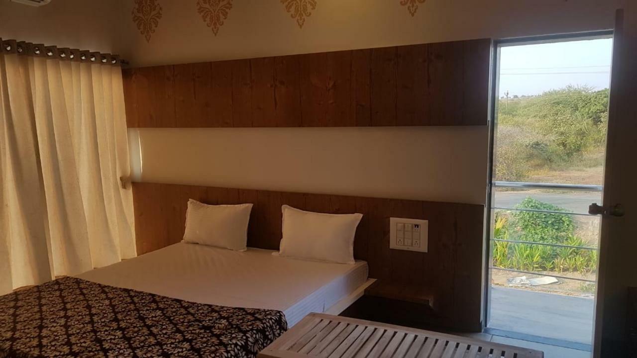 Houbara Resort Сасан Гир Екстериор снимка